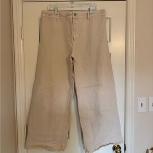 Universal Thread Wide Leg Ankle Jeans